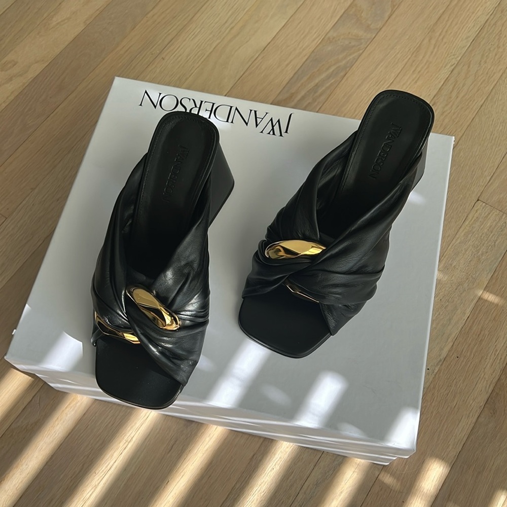 J W Anderson size 10(9.5) EU 40 New